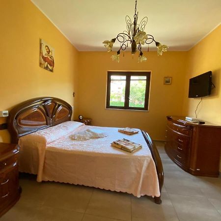 אגרופולי Villa Ida מראה חיצוני תמונה